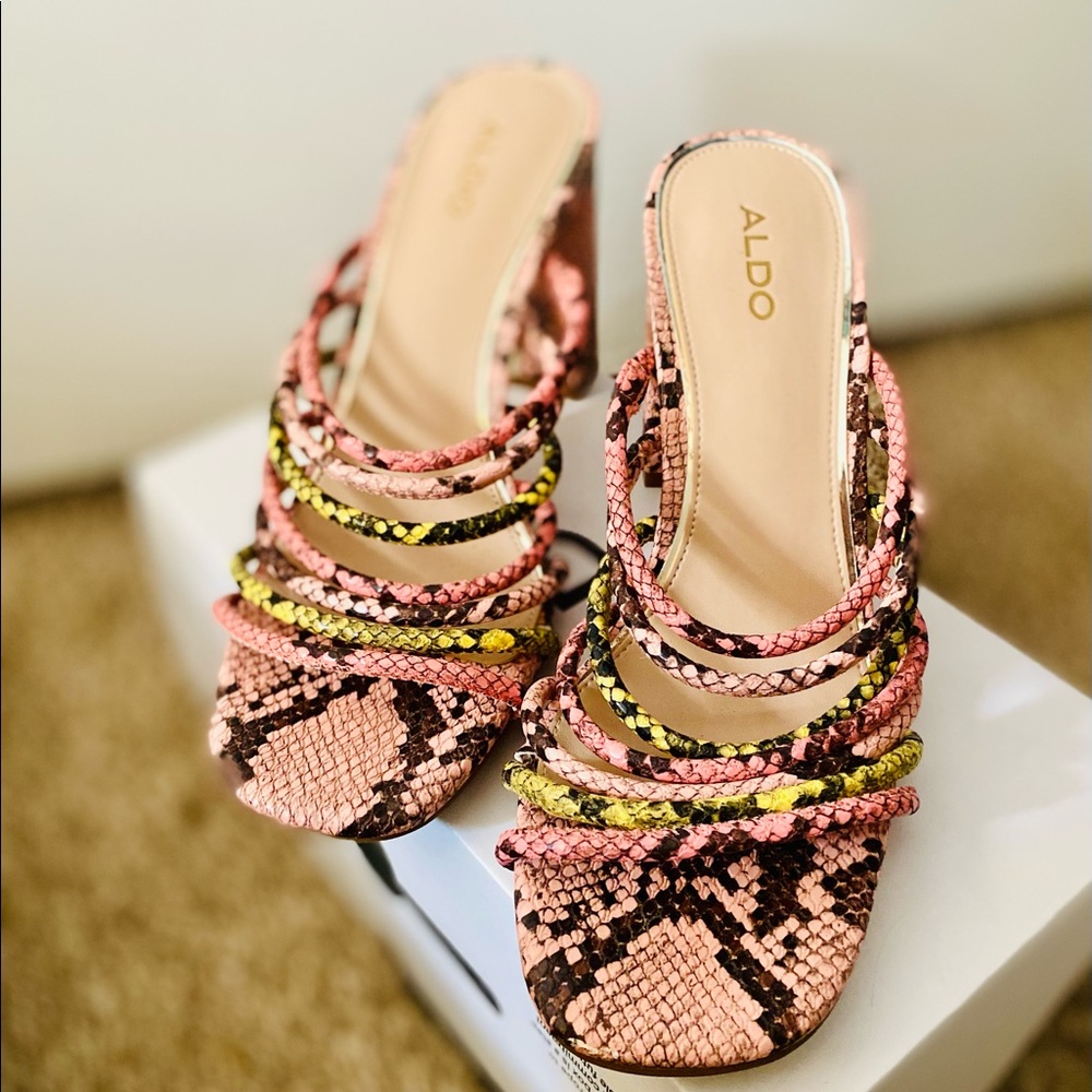 Women's Pink Trelidda Strappy Sandals